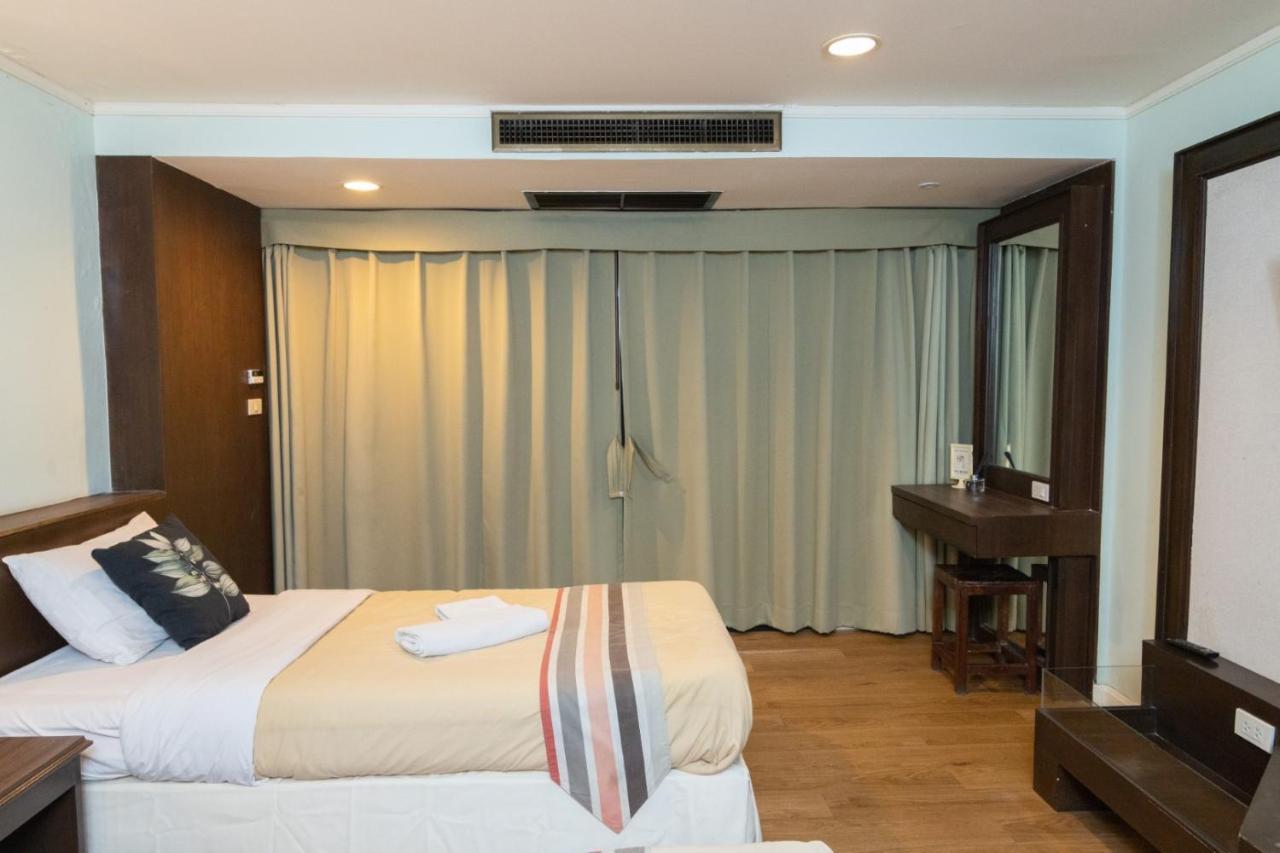 The Jomtien Twelve Hotel Exterior foto