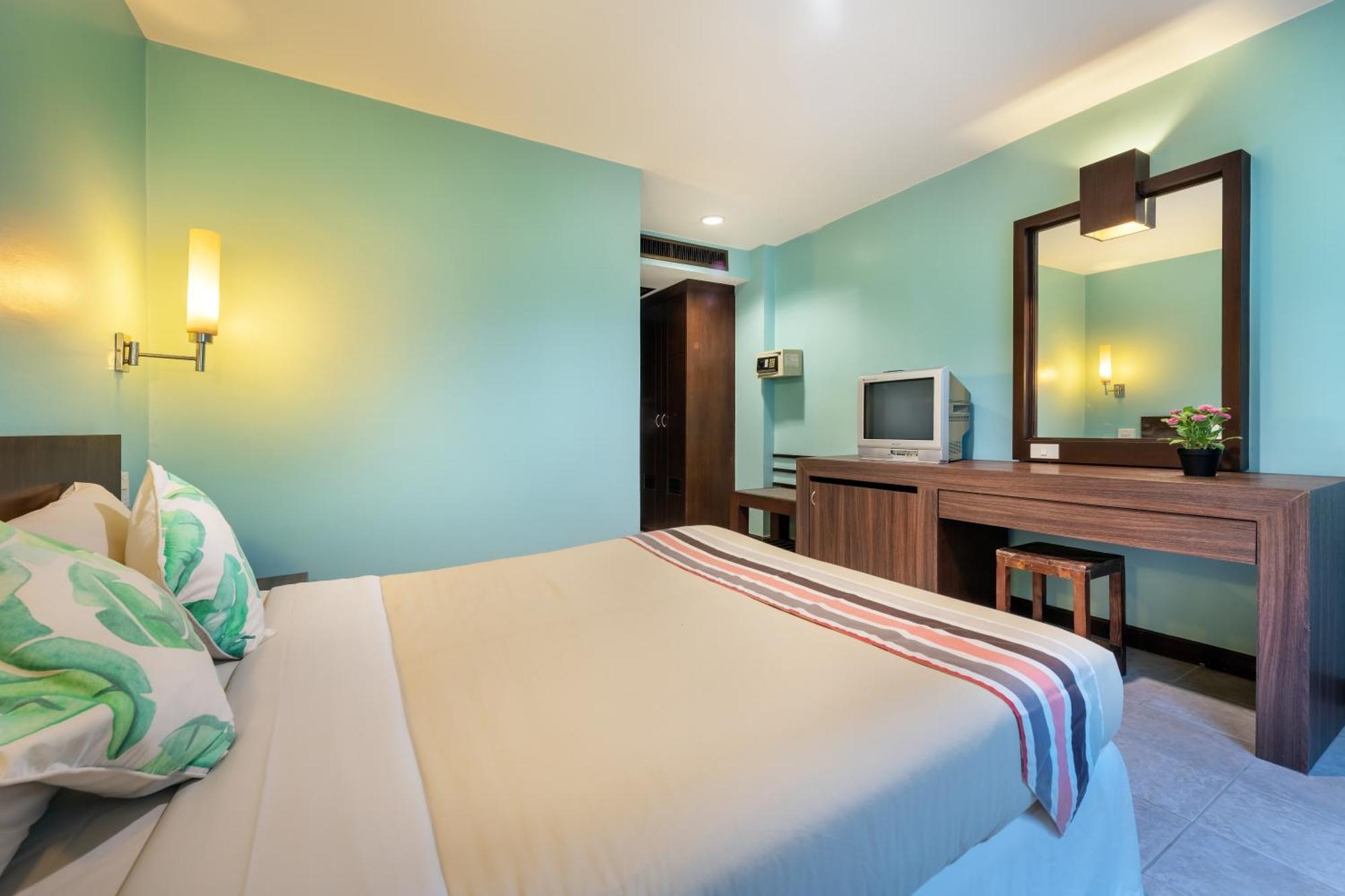 The Jomtien Twelve Hotel Exterior foto
