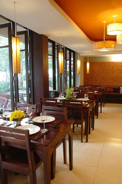 The Jomtien Twelve Hotel Exterior foto
